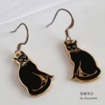 黒猫ピアス